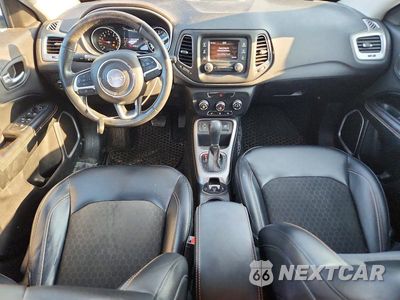 Zdjęcie 8 z 12 samochodu: 2018 JEEP COMPASS LATITUDE VIN:3C4NJCBB3JT108572 - miniatura