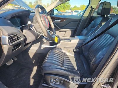 Zdjęcie 7 z 12 samochodu: 2019 JAGUAR F-PACE PORTFOLIO VIN:SADCN2GX0KA368225 - miniatura