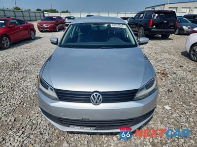 Piąte zdjęcie samochodu w środku: 2011 VOLKSWAGEN JETTA SE VIN:3VWDX7AJ4BM303342 - miniatura