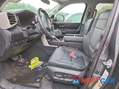 Zdjęcie 7 z 12 samochodu: 2024 TOYOTA TUNDRA SR5 VIN:5TFLA5DB9RX179923 - miniatura