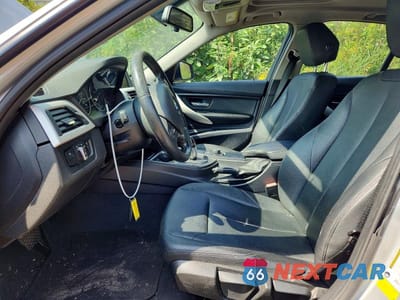 Zdjęcie 7 z 12 samochodu: 2014 BMW 3 SERIES 320 I VIN:WBA3B1G56ENS80125 - miniatura