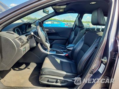 Zdjęcie 7 z 12 samochodu: 2017 HONDA ACCORD SPORT VIN:1HGCR2F54HA012774 - miniatura