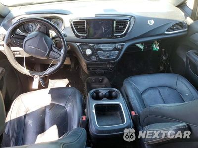 Zdjęcie 8 z 14 samochodu: 2019 CHRYSLER PACIFICA TOURING L PLUS VIN:2C4RC1EGXKR541737 - miniatura