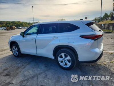 Drugie zdjęcie samochodu z przodu: 2025 TOYOTA HIGHLANDER LE VIN:5TDKDRBH3SS582485 - miniatura
