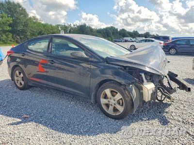 Czwarte zdjęcie samochodu z boku: 2013 HYUNDAI ELANTRA GLS VIN:KMHDH4AE2DU927233 - miniatura