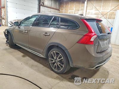 Drugie zdjęcie samochodu z przodu: 2017 VOLVO V60 CROSS COUNTRY PREMIER VIN:YV440MWK5H1024413 - miniatura