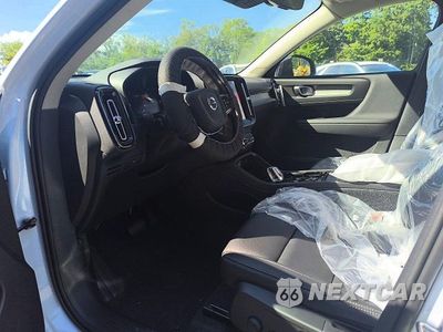 Zdjęcie 7 z 15 samochodu: 2026 VOLVO XC40 PLUS VIN:YV4L12UC7T2820415 - miniatura