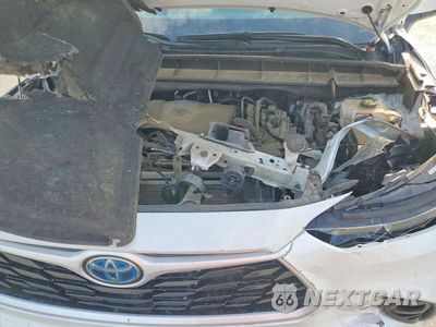 Zdjęcie 12 z 14 samochodu: 2023 TOYOTA HIGHLANDER HYBRID XLE VIN:5TDKARAH4PS018426 - miniatura