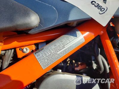 Zdjęcie 9 z 9 samochodu: 2023 KTM 390 DUKE VIN:MD2JPJ407PC227902 - miniatura
