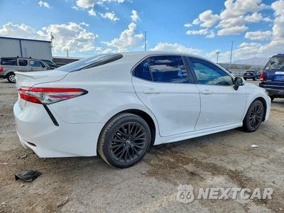 Trzecie zdjęcie samochodu z tyłu: 2018 TOYOTA CAMRY SE VIN:4T1B11HKXJU631572 - miniatura