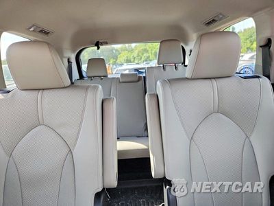 Zdjęcie 10 z 13 samochodu: 2024 TOYOTA GRAND HIGHLANDER LIMITED VIN:5TDAAAB54RS048871 - miniatura