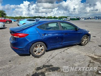Trzecie zdjęcie samochodu z tyłu: 2018 HYUNDAI ELANTRA SEL VIN:5NPD84LF3JH252704 - miniatura
