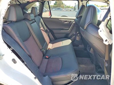 Zdjęcie 11 z 14 samochodu: 2023 TOYOTA RAV4 PRIME XSE VIN:JTMEB3FV0PD111414 - miniatura