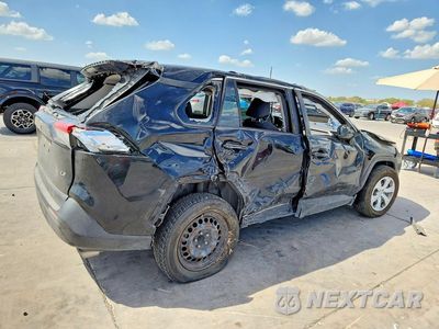 Trzecie zdjęcie samochodu z tyłu: 2019 TOYOTA RAV4 LE VIN:JTMH1RFV8KJ008951 - miniatura