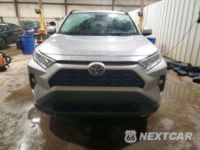 Piąte zdjęcie samochodu w środku: 2019 TOYOTA RAV4 XLE VIN:2T3P1RFV5KC005147 - miniatura