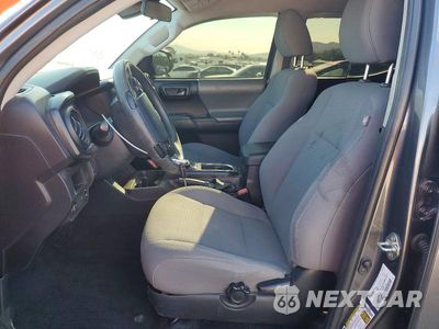 Zdjęcie 7 z 13 samochodu: 2019 TOYOTA TACOMA SR VIN:5TFAX5GN1KX161384 - miniatura