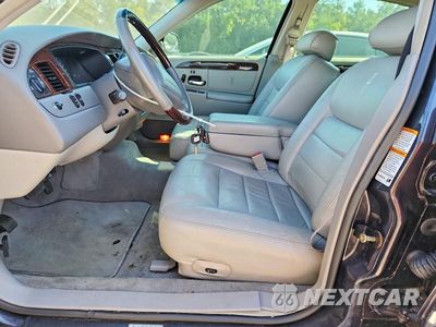 Zdjęcie 7 z 12 samochodu: 2002 LINCOLN TOWN CAR SIGNATURE VIN:1LNHM82W12Y605183 - miniatura