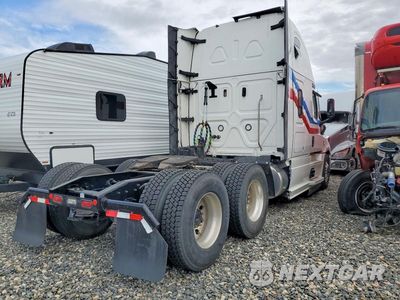Trzecie zdjęcie samochodu z tyłu: 2023 FREIGHTLINER CASCADIA 126 SEMI TRUCK VIN:3AKJHHDR0PSNS3867 - miniatura