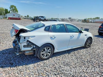 Trzecie zdjęcie samochodu z tyłu: 2018 KIA OPTIMA LX VIN:5XXGT4L37JG196246 - miniatura