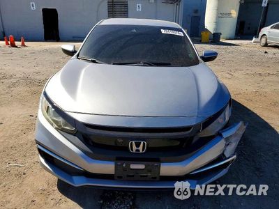 Piąte zdjęcie samochodu w środku: 2019 HONDA CIVIC LX VIN:2HGFC2F61KH587771 - miniatura