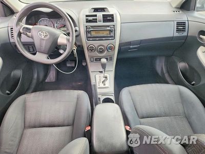 Zdjęcie 8 z 12 samochodu: 2012 TOYOTA COROLLA S VIN:2T1BU4EEXCC795593 - miniatura