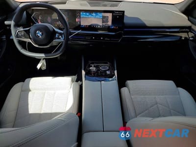 Zdjęcie 8 z 13 samochodu: 2024 BMW 530 I VIN:WBA43FJ02RCT06295 - miniatura