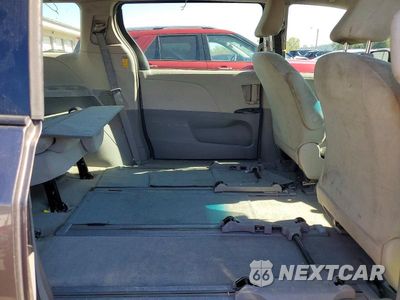 Zdjęcie 11 z 14 samochodu: 2014 TOYOTA SIENNA L 7-PASSENGER VIN:5TDZK3DC3ES495807 - miniatura