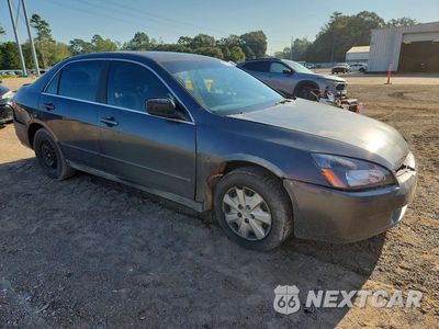 Czwarte zdjęcie samochodu z boku: 2004 HONDA ACCORD LX VIN:1HGCM56304A151728 - miniatura