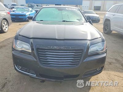 Piąte zdjęcie samochodu w środku: 2013 CHRYSLER 300 S VIN:2C3CCABG7DH504233 - miniatura