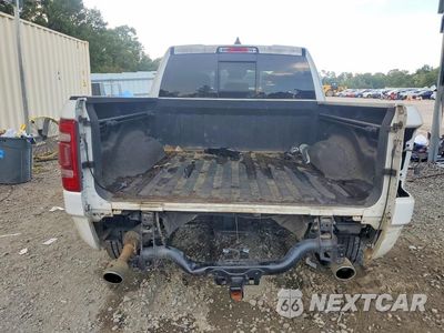 Zdjęcie 6 z 13 samochodu: 2019 RAM 1500 LIMITED VIN:1C6RREHT4KN800712 - miniatura