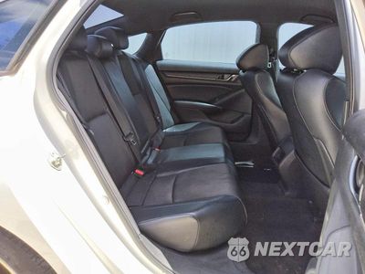 Zdjęcie 10 z 13 samochodu: 2018 HONDA ACCORD SPORT VIN:1HGCV1F38JA234051 - miniatura