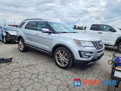 Czwarte zdjęcie samochodu z boku: 2017 FORD EXPLORER LIMITED VIN:1FM5K8FH1HGB49267 - miniatura