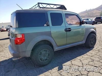 Trzecie zdjęcie samochodu z tyłu: 2005 HONDA ELEMENT LX VIN:5J6YH28385L027596 - miniatura