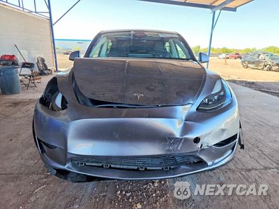 Piąte zdjęcie samochodu w środku: 2025 TESLA MODEL Y VIN:7SAYGDED5SF320164 - miniatura