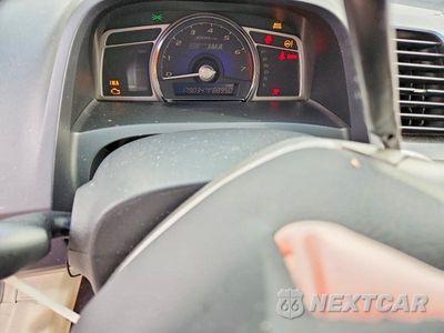 Zdjęcie 9 z 12 samochodu: 2006 HONDA CIVIC HYBRID VIN:JHMFA362X6S012380 - miniatura