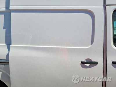 Zdjęcie 11 z 13 samochodu: 2018 NISSAN NV 3500 DELIVERY VAN VIN:1N6AF0LYXJN818602 - miniatura