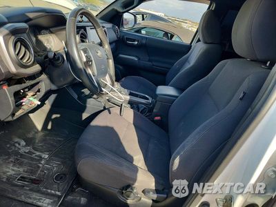 Zdjęcie 7 z 12 samochodu: 2018 TOYOTA TACOMA TRD SPORT VIN:3TMCZ5AN3JM157840 - miniatura