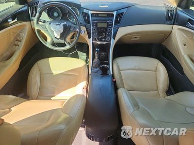 Zdjęcie 8 z 12 samochodu: 2013 HYUNDAI SONATA LIMITED VIN:5NPEC4AC1DH643172 - miniatura