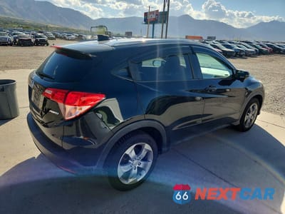 Trzecie zdjęcie samochodu z tyłu: 2016 HONDA HR-V EXL VIN:3CZRU6H71GM758107 - miniatura