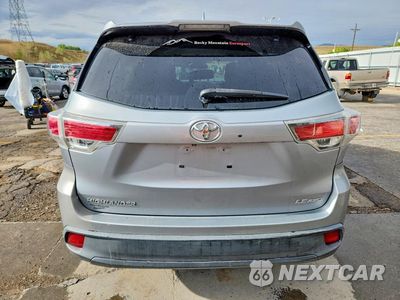 Zdjęcie 6 z 13 samochodu: 2015 TOYOTA HIGHLANDER LE PLUS VIN:5TDBKRFH6FS090653 - miniatura