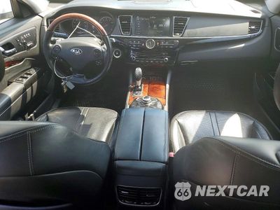 Zdjęcie 8 z 12 samochodu: 2017 KIA K900 LUXURY V8 VIN:KNALW4D47H6036077 - miniatura