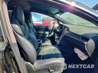 Zdjęcie 7 z 14 samochodu: 2018 TESLA MODEL X VIN:5YJXCBE26JF116009 - miniatura