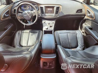 Zdjęcie 8 z 12 samochodu: 2015 CHRYSLER 200 C VIN:1C3CCCCGXFN509530 - miniatura