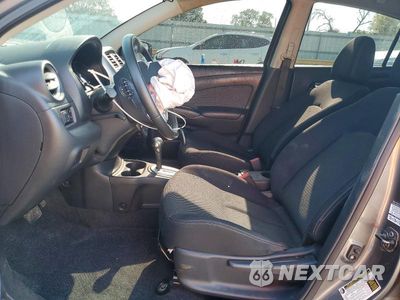 Zdjęcie 7 z 12 samochodu: 2016 NISSAN VERSA 1.6 SL VIN:3N1CN7AP8GL859159 - miniatura