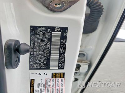 Zdjęcie 12 z 12 samochodu: 2018 TOYOTA PRIUS TWO VIN:JTDKBRFU1J3583549 - miniatura
