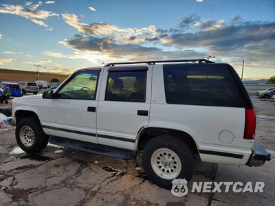 Drugie zdjęcie samochodu z przodu: 1996 CHEVROLET TAHOE K1500 VIN:1GNEK13R9TJ303669 - miniatura