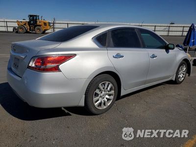 Trzecie zdjęcie samochodu z tyłu: 2015 NISSAN ALTIMA 2.5 S VIN:1N4AL3AP1FC461035 - miniatura
