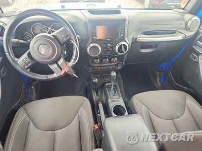 Zdjęcie 8 z 13 samochodu: 2016 JEEP WRANGLER UNLIMITED SAHARA VIN:1C4BJWEG6GL161721 - miniatura