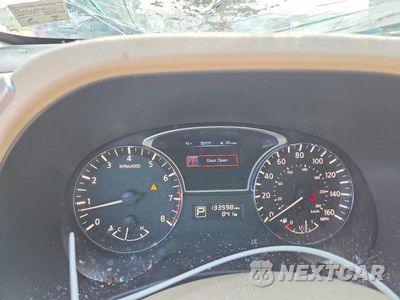 Zdjęcie 9 z 13 samochodu: 2015 NISSAN PATHFINDER PLATINUM VIN:5N1AR2MM1FC602279 - miniatura