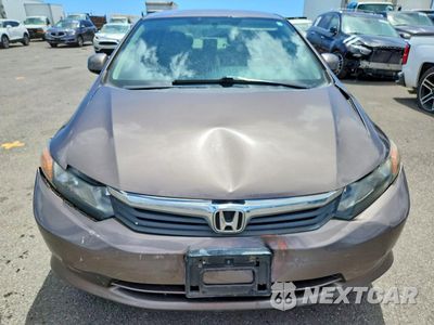 Piąte zdjęcie samochodu w środku: 2012 HONDA CIVIC LX VIN:2HGFB2F50CH586851 - miniatura